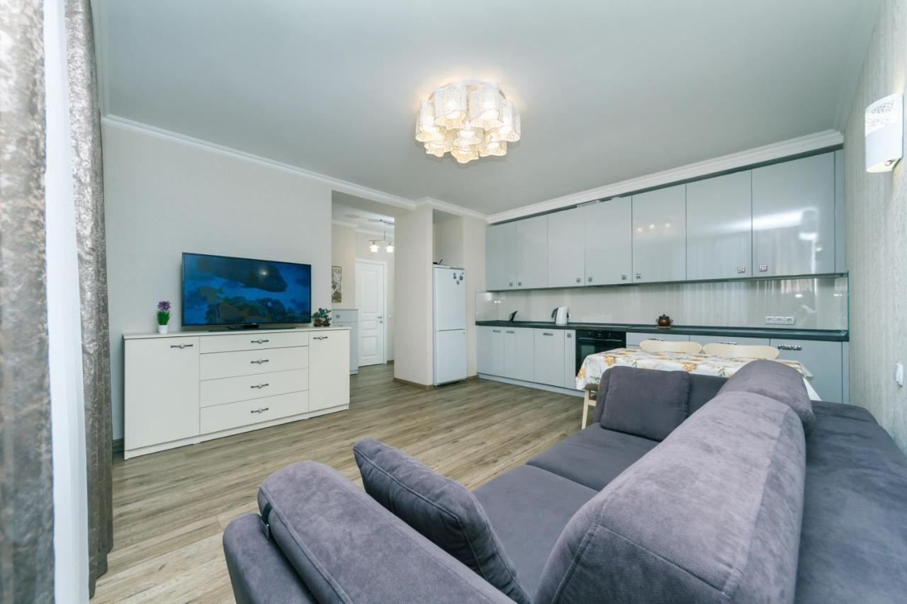 Лучшая Квартира В Броварах Brovary Luaran gambar